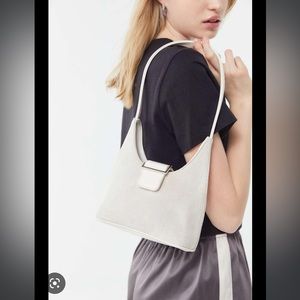 90s Laila Shoulder Bag Urban Outfitters